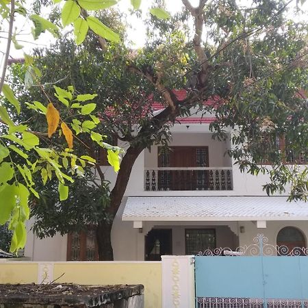 Casa Feliz Acomodação com café da manhã Fort Kochi Exterior foto